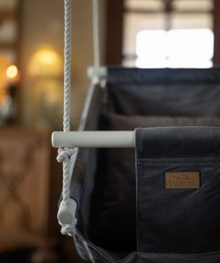 Grå babyhgunga från kollektion Mjukis av Videung